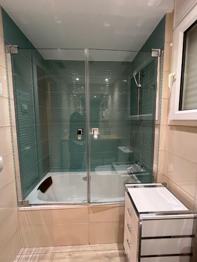 Seahomes Vacations - Nautic Maritime Apt Blanes Luaran gambar